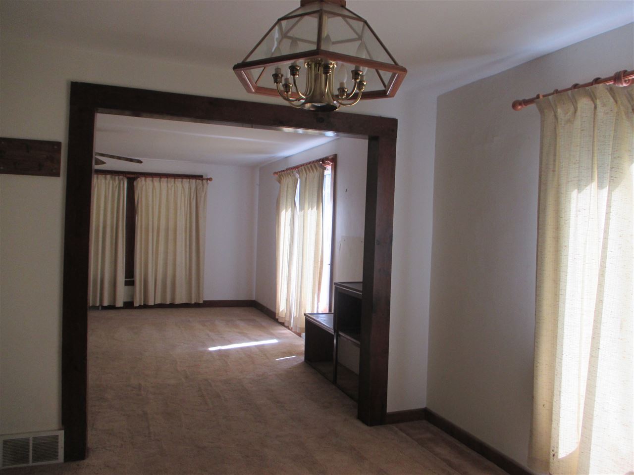 5315 Flushing Road Flushing, MI 48433 - Photo 14 of 23 31383255-13.JPG