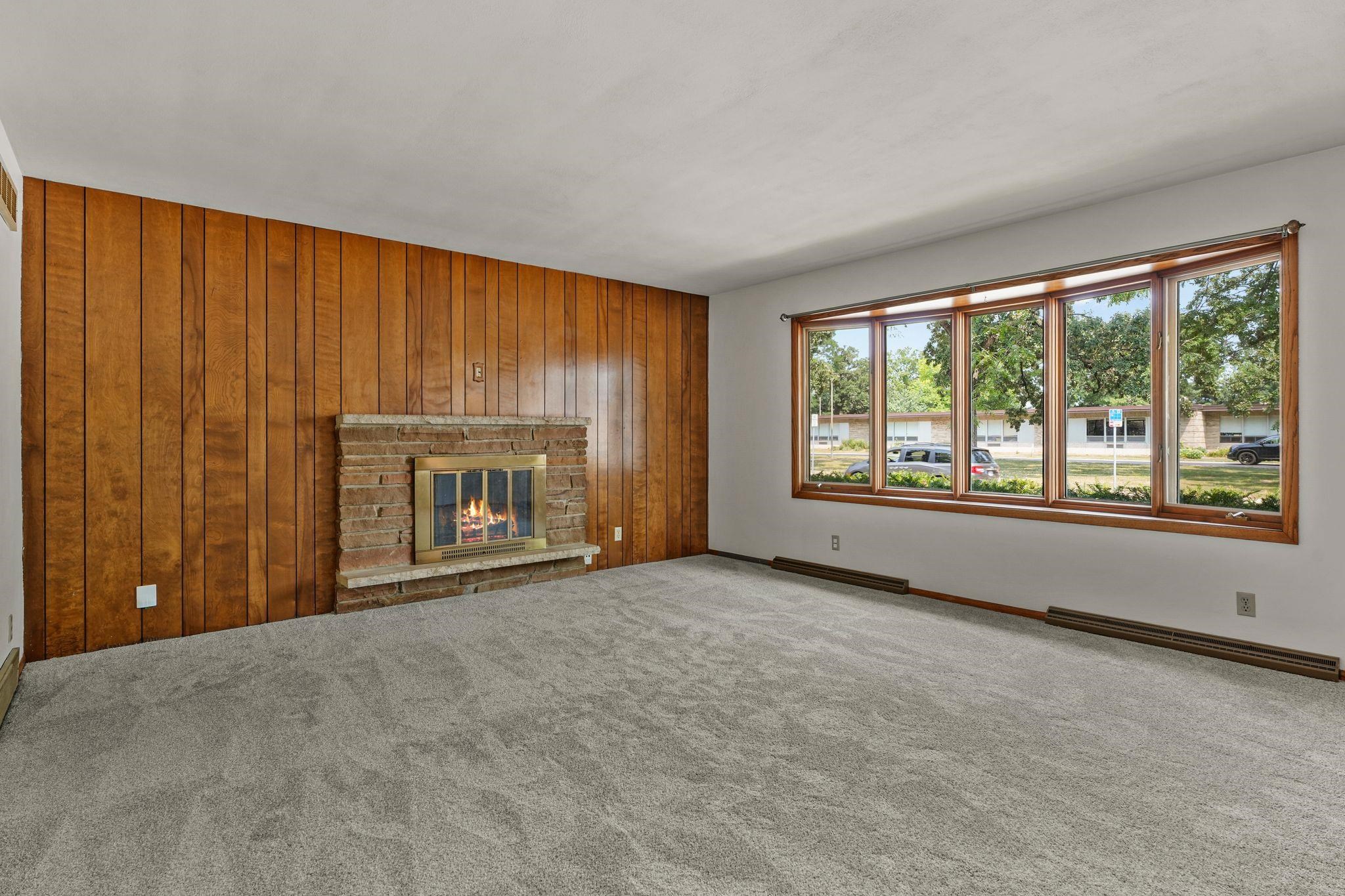 410 Dempsey Road Madison, WI 53714 - Photo 2 of 41