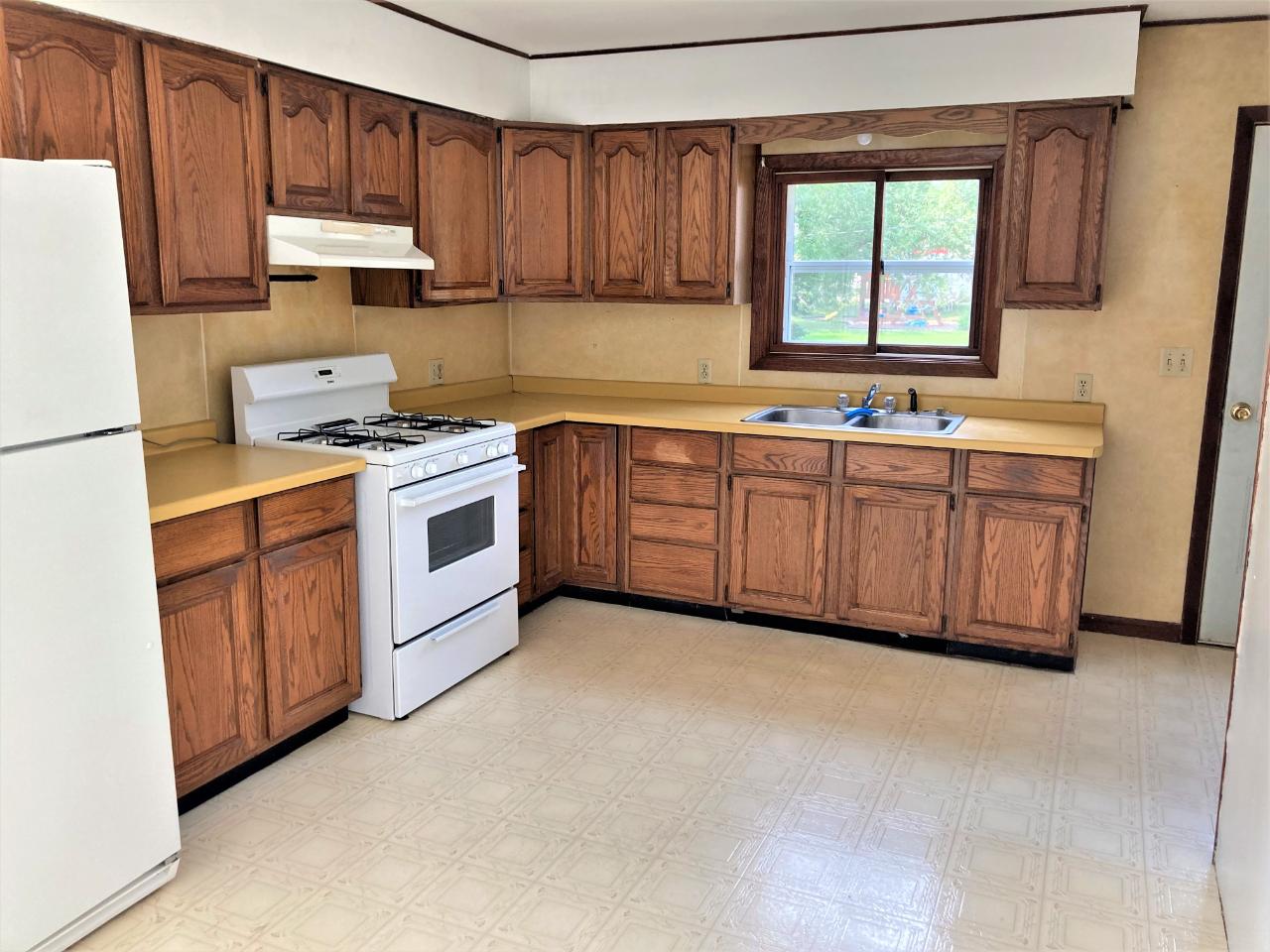619 Spruce Street Prentice, WI 54556 - Photo 5 of 23 Gallery Image 5