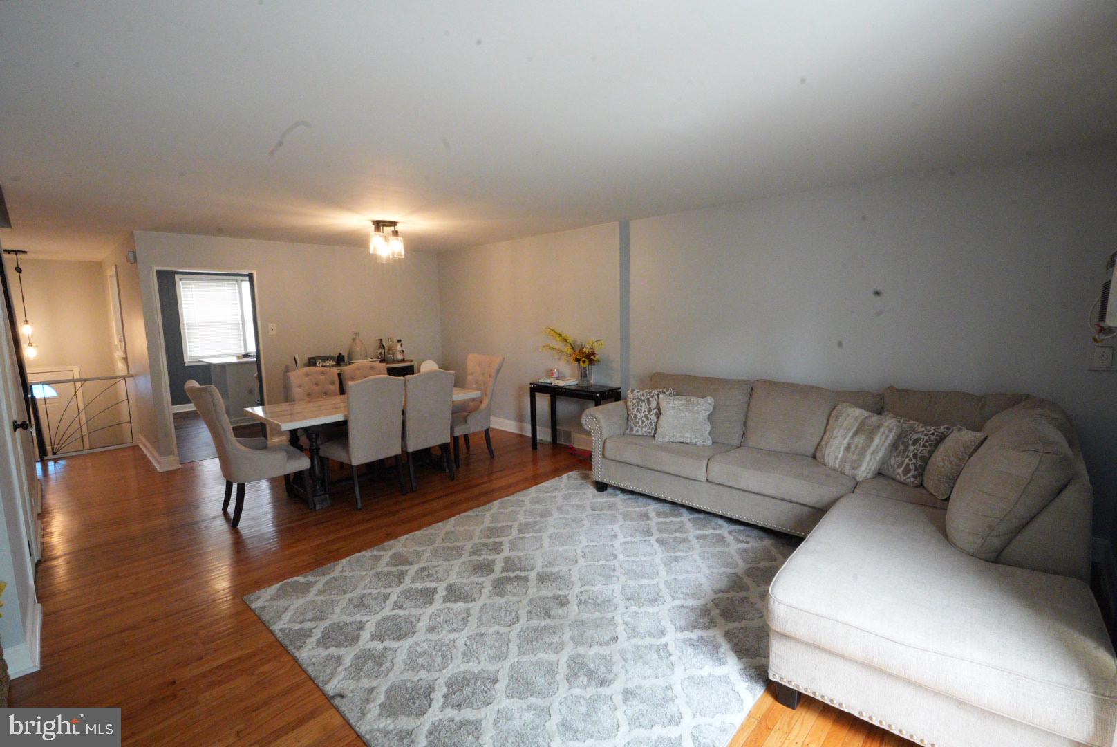 2834 Woodbridge Road Philadelphia, PA 19114 - Photo 4 of 22 Gallery Image 4