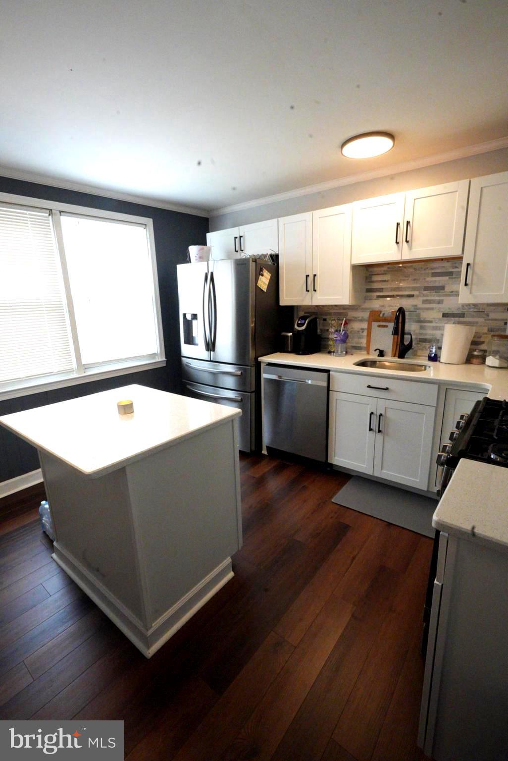 2834 Woodbridge Road Philadelphia, PA 19114 - Photo 8 of 22 Gallery Image 8