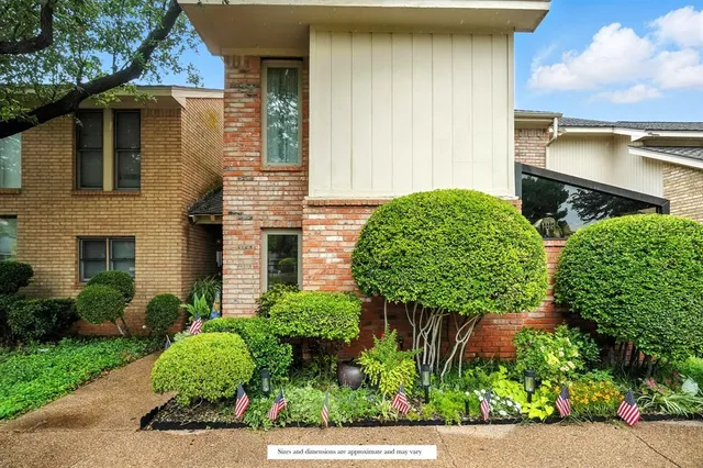 $325,000 | 58 Fairway Oaks Boulevard, Abilene, TX 79606