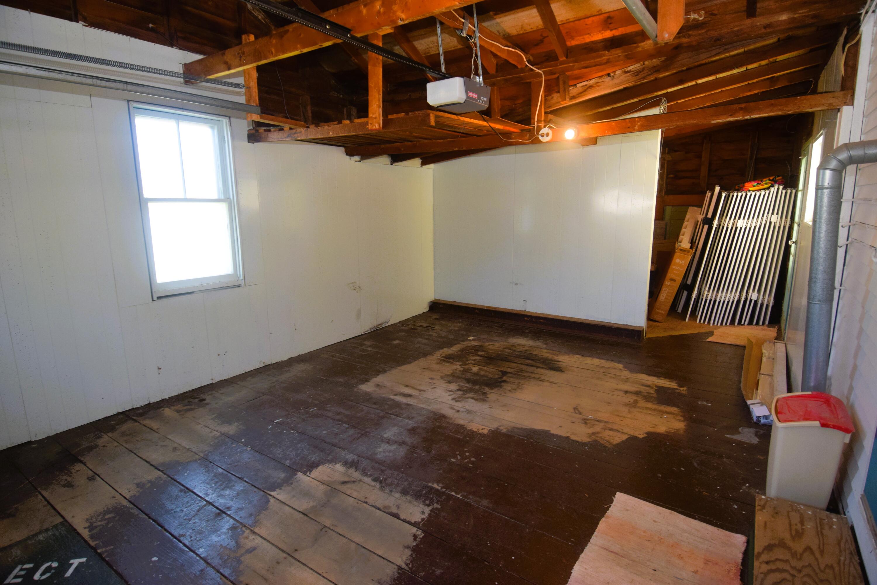 86 Canada Road Moscow, ME 04920 - Photo 20 of 27 Garage