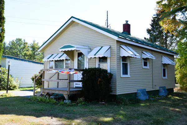 $119,900 | 86 Canada Road, Moscow, ME 04920