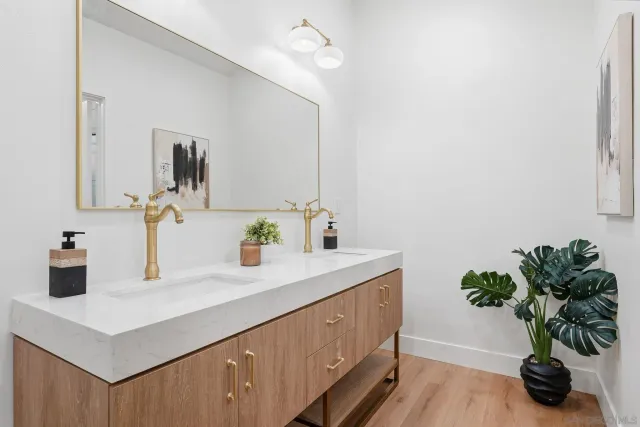 $1,199,999 | 2866 Larkin Place, San Diego, CA 92123