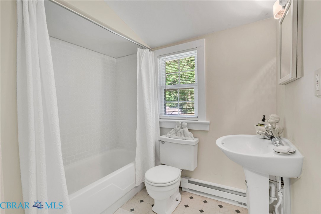 160 Holly Point Road Mathews, VA 23109 - Photo 20 of 41