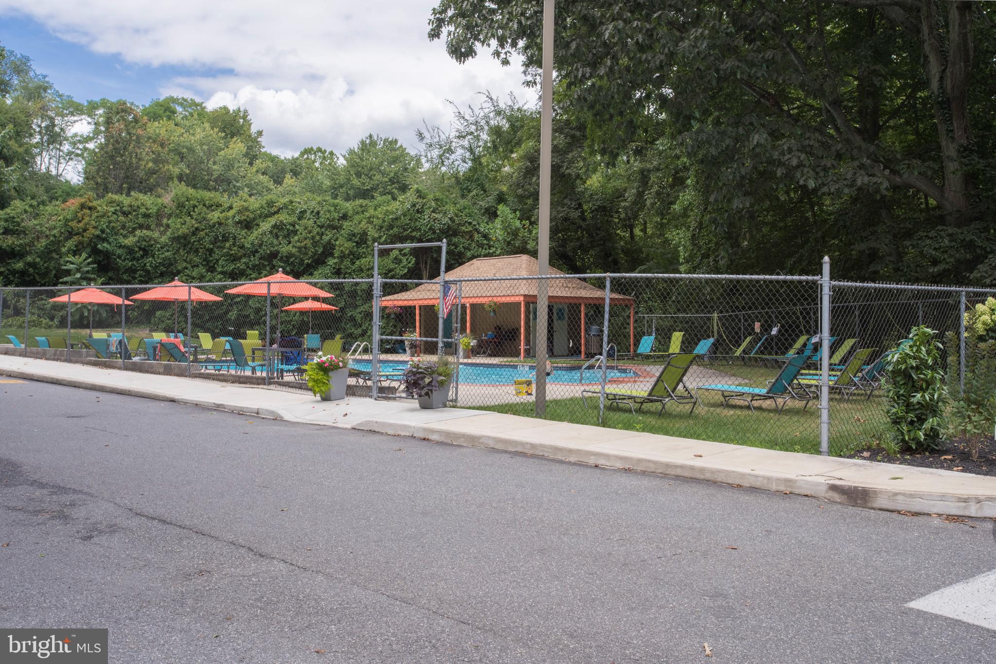 800 Avondale Road, Unit 4L Wallingford, PA 19086 - Photo 19 of 20 Pool