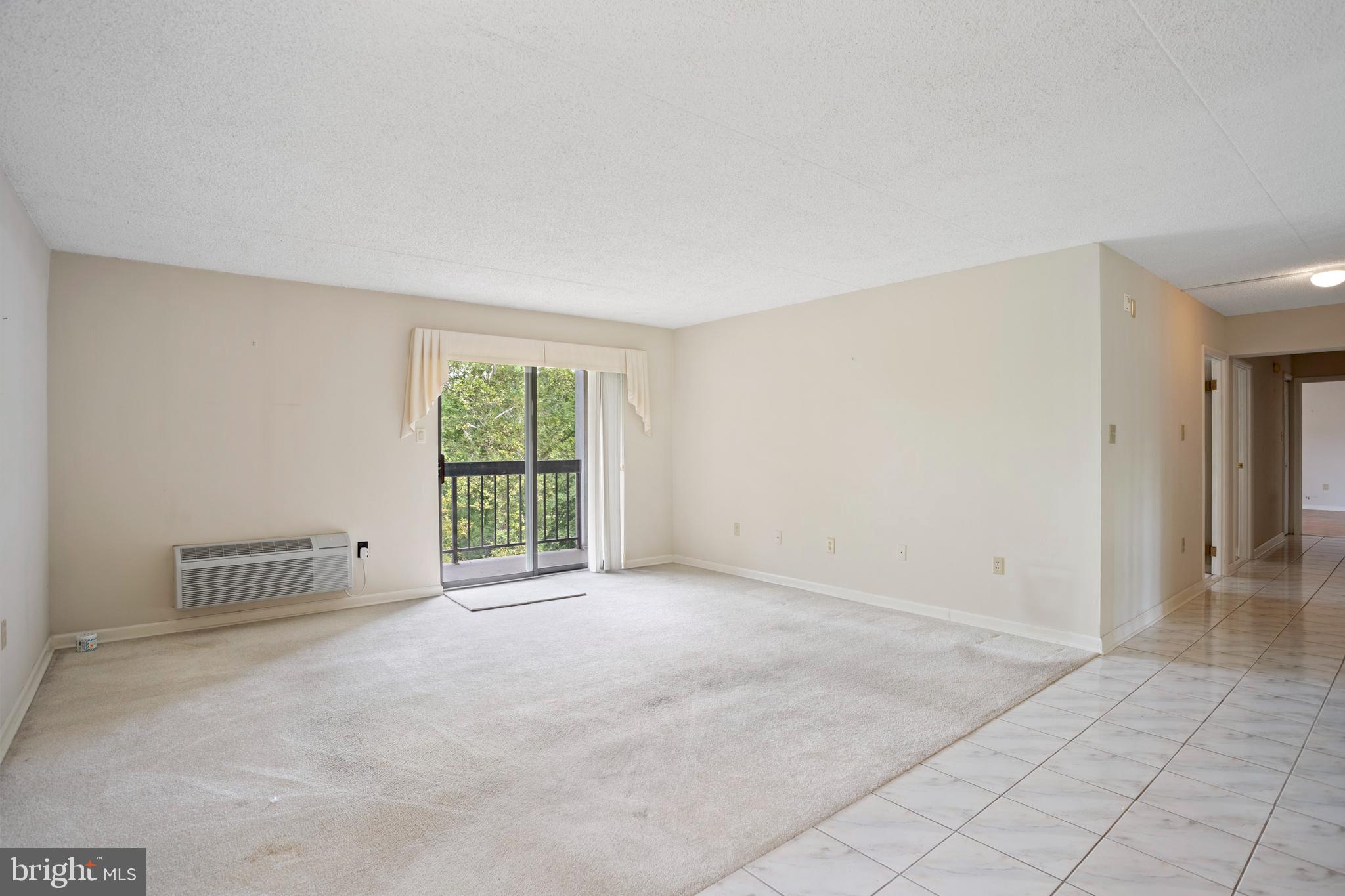 800 Avondale Road, Unit 4L Wallingford, PA 19086 - Photo 8 of 20 Living Room