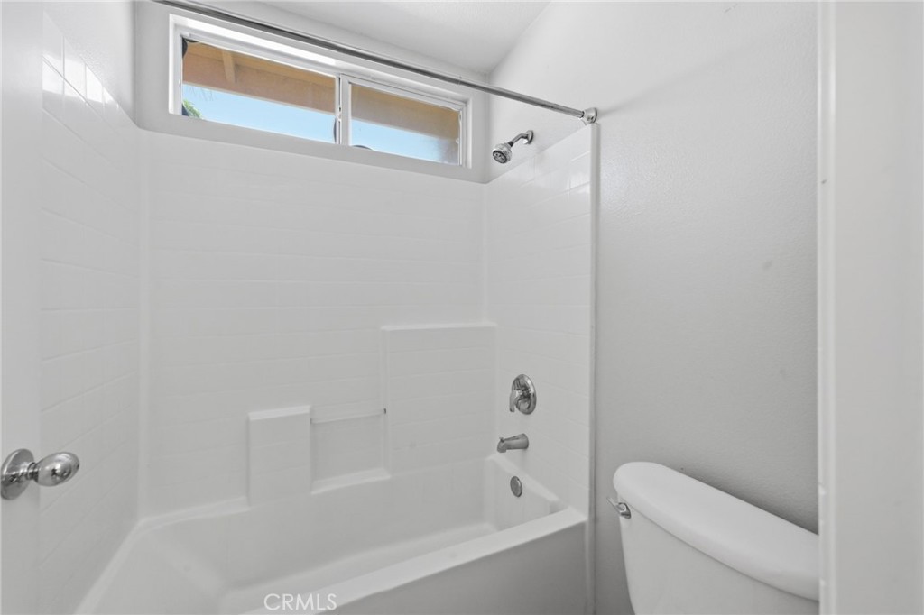 250 Settlers Road Upland, CA 91786 - Photo 17 of 36