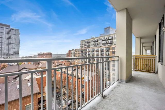 $3,000 | 212 East Cullerton Street, Unit 700, Chicago, IL 60616