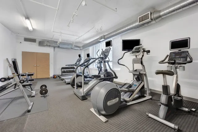 $3,000 | 212 East Cullerton Street, Unit 700, Chicago, IL 60616