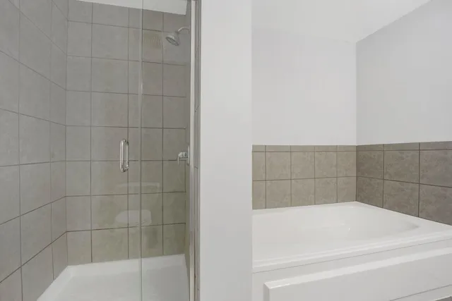 $3,000 | 212 East Cullerton Street, Unit 700, Chicago, IL 60616