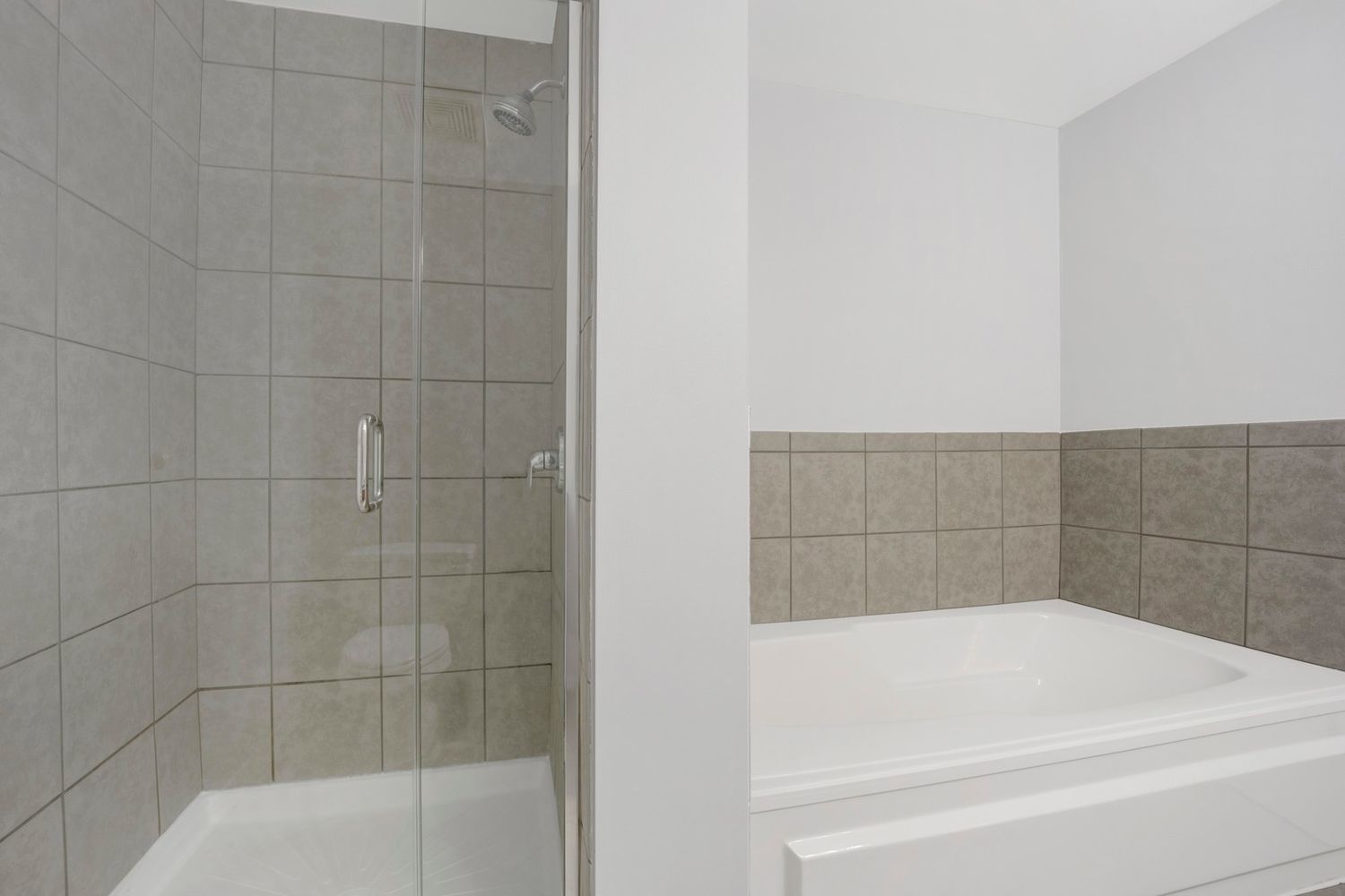 212 East Cullerton Street, Unit 700 Chicago, IL 60616 - Photo 9 of 15