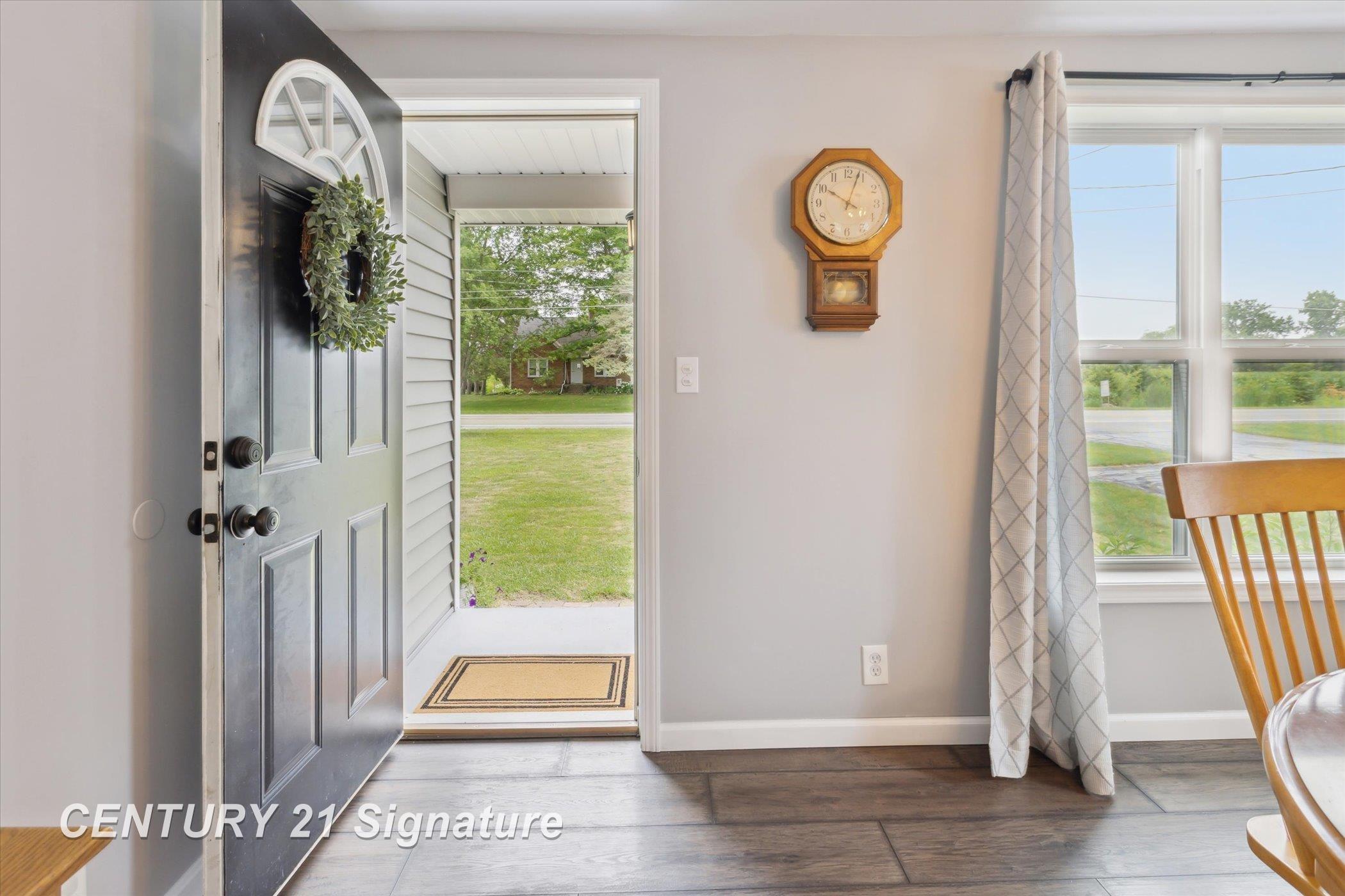 6357 Mackinaw Road Saginaw, MI 48604 - Photo 6 of 46 50181088-adae40e6-ad41-41b1-885f-9248367d7475.JPG
