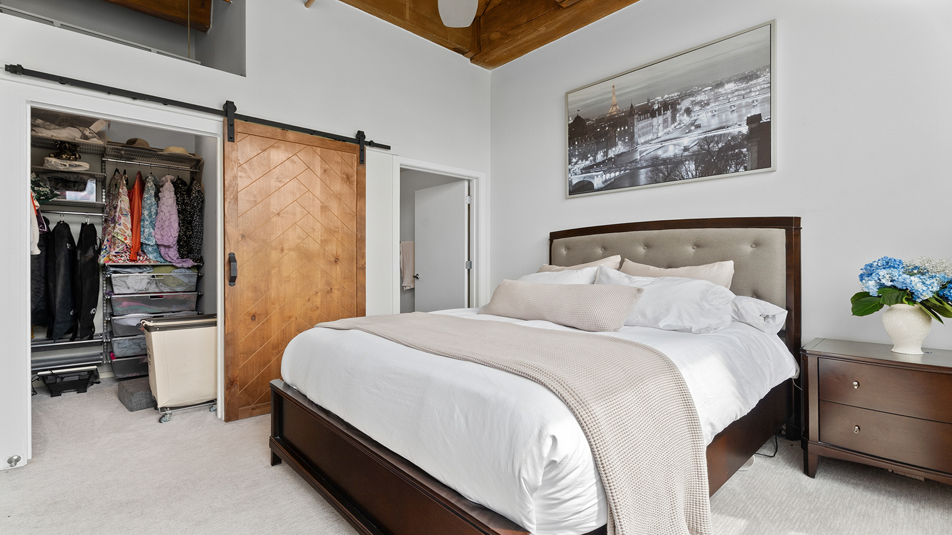 1040 West Adams Street, Unit 372 Chicago, IL 60607 - Photo 15 of 28 Gallery Image 15