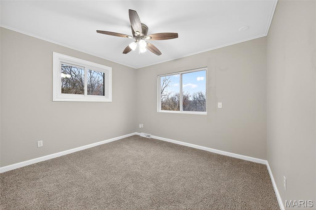 2903 Airport Road Godfrey, IL 62035 - Photo 18 of 33