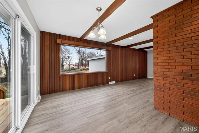 $252,900 | 2903 Airport Road, Godfrey, IL 62035