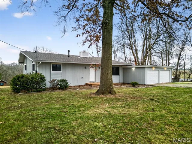 $252,900 | 2903 Airport Road, Godfrey, IL 62035