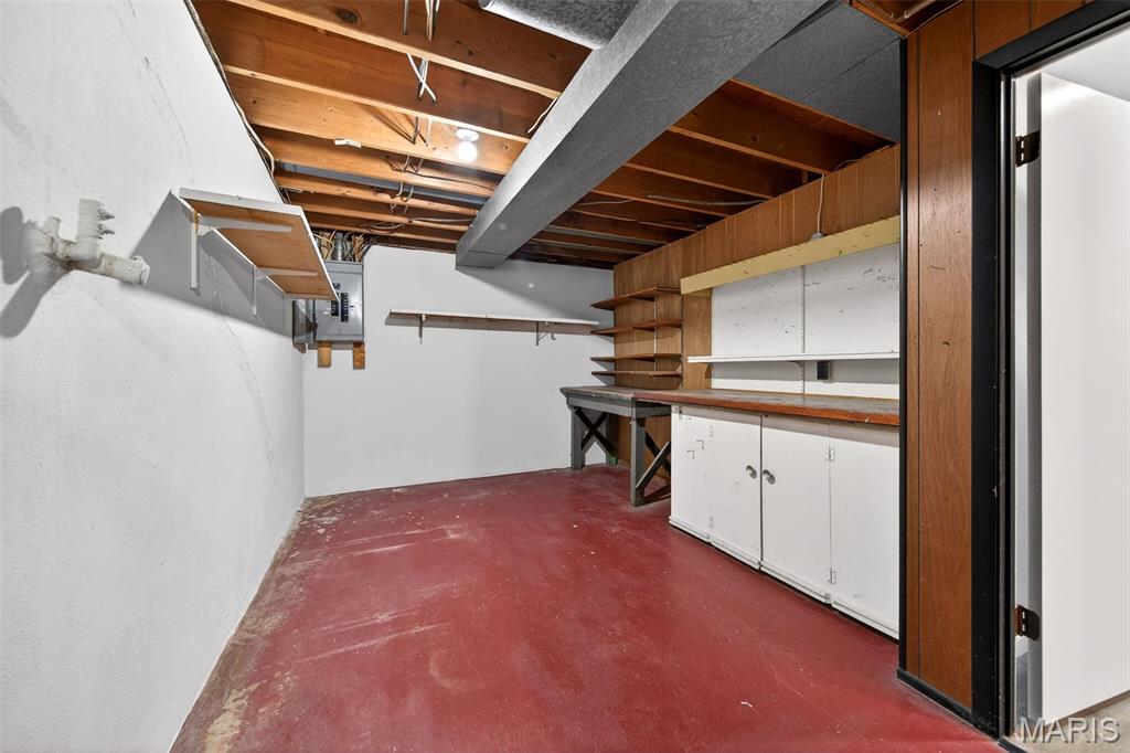 2903 Airport Road Godfrey, IL 62035 - Photo 33 of 33