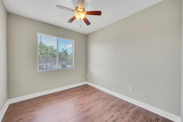 $2,050 | 40 Southeast Sedona Circle, Unit 202, Stuart, FL 34994