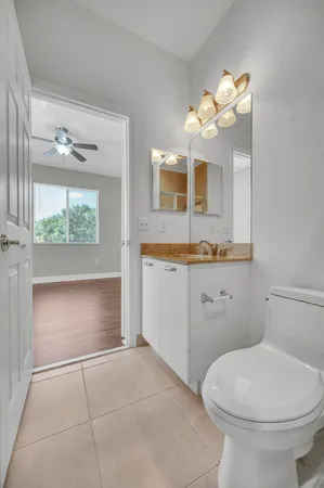 $2,050 | 40 Southeast Sedona Circle, Unit 202, Stuart, FL 34994