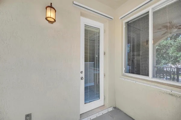 $2,050 | 40 Southeast Sedona Circle, Unit 202, Stuart, FL 34994