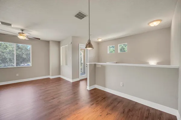 $2,050 | 40 Southeast Sedona Circle, Unit 202, Stuart, FL 34994