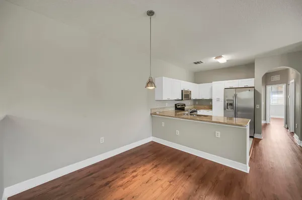 $2,050 | 40 Southeast Sedona Circle, Unit 202, Stuart, FL 34994