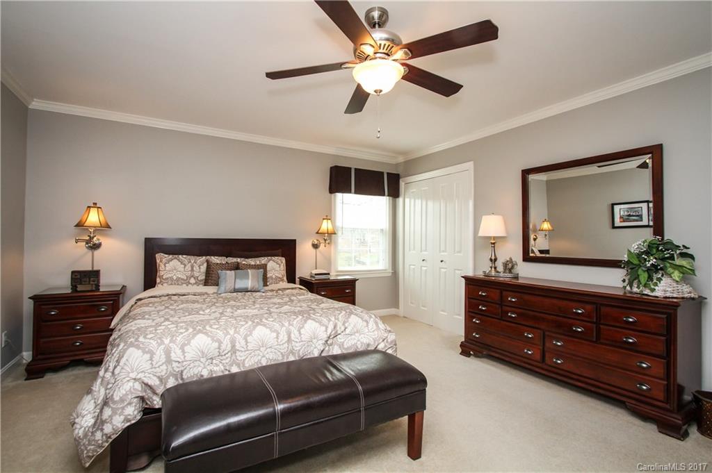 1016 Braeburn Road Charlotte, NC 28211 - Photo 12 of 24 Gallery Image 12