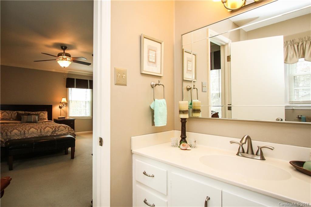 1016 Braeburn Road Charlotte, NC 28211 - Photo 14 of 24 Gallery Image 14