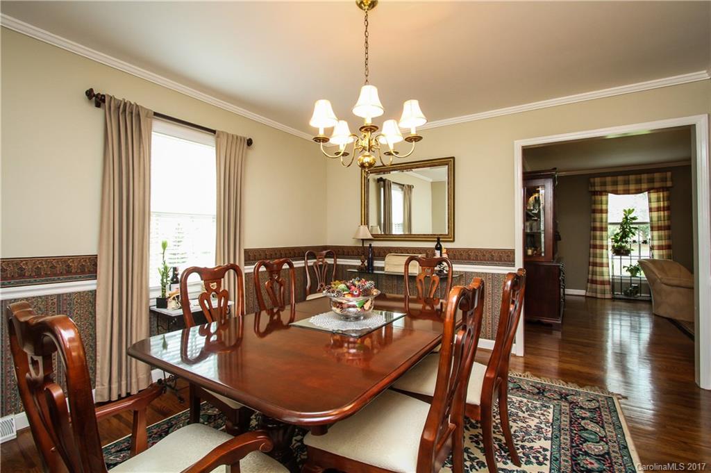 1016 Braeburn Road Charlotte, NC 28211 - Photo 5 of 24 Gallery Image 5