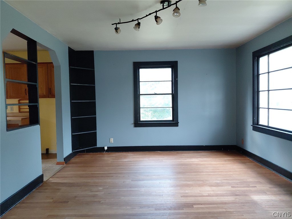1497 County Rte 57 Volney, NY 13069 - Photo 9 of 37 Gallery Image 9