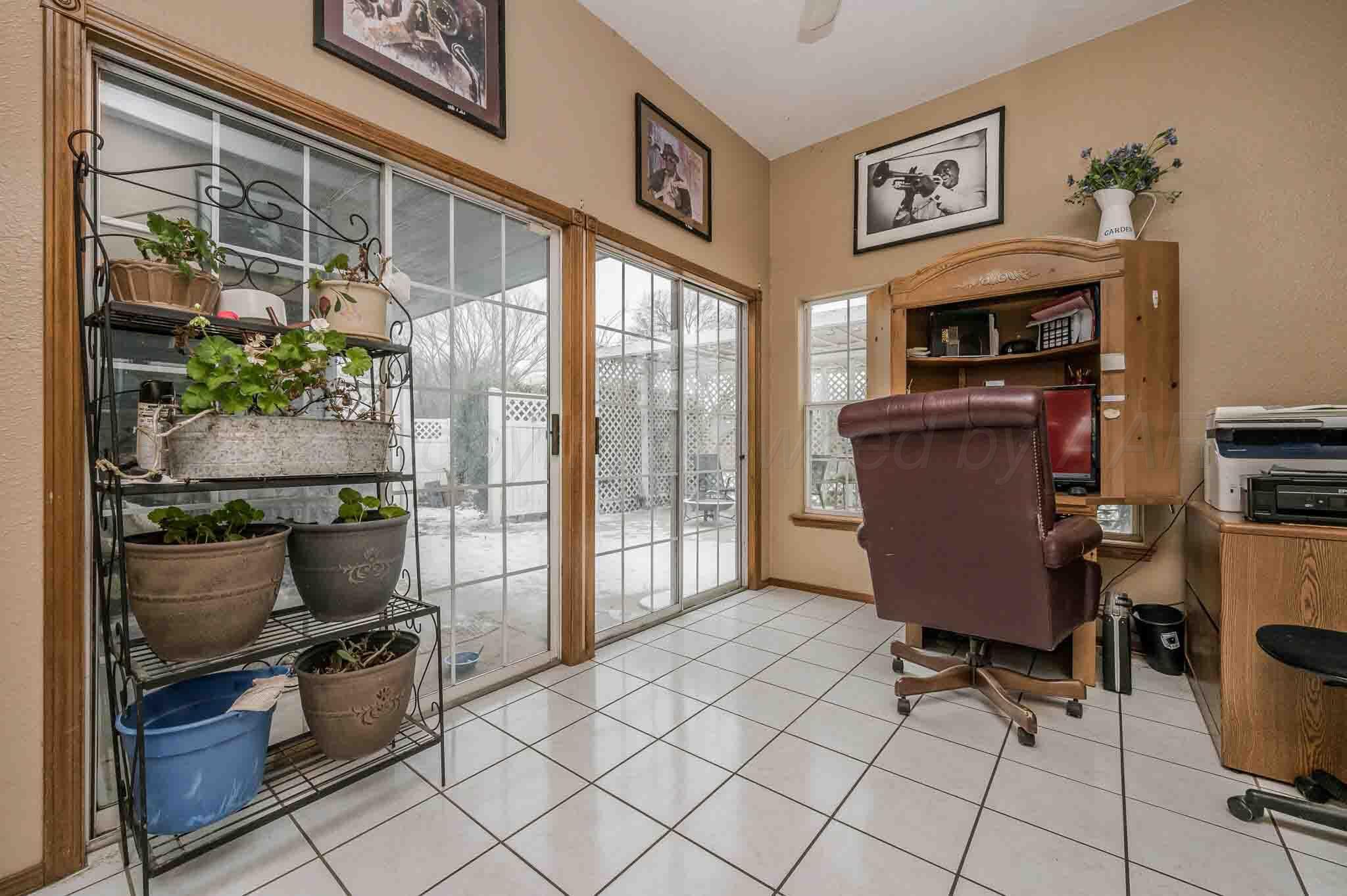 200 Tanglewood Drive Amarillo, TX 79118 - Photo 12 of 29 200 Tanglewood Dr. Sunroom