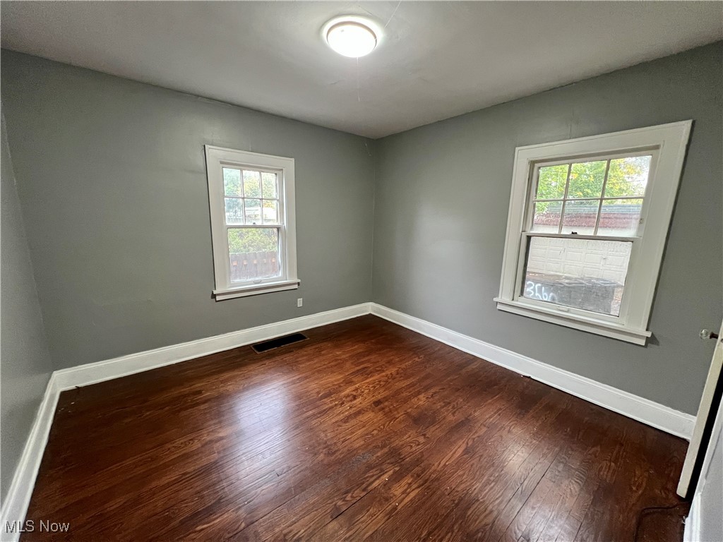 3560 Avalon Road Cleveland, OH 44120 - Photo 10 of 42