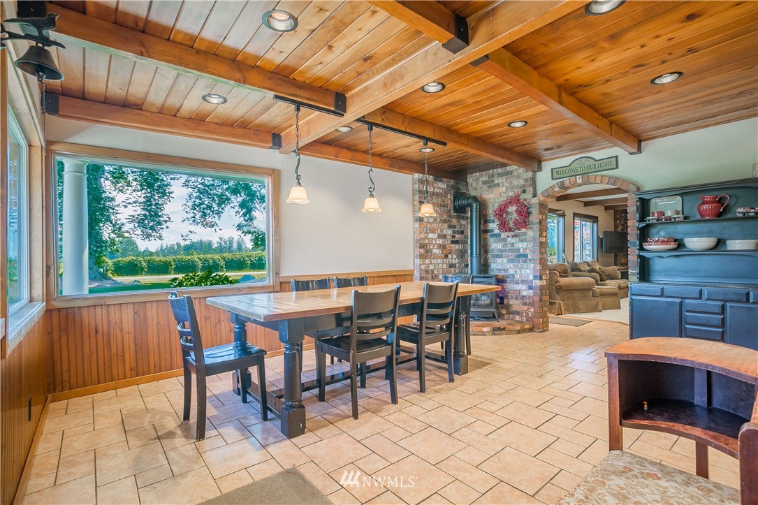 2210 Pangborn Road Lynden, WA 98264 - Photo 4 of 25
