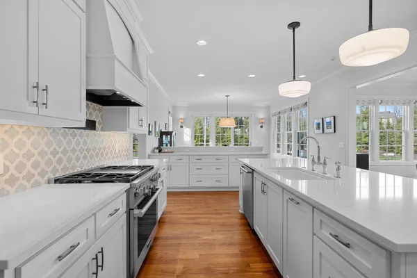 $1,375,000 | 2324 East Highpond Crossing, Appleton, WI 54913
