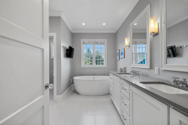 $1,375,000 | 2324 East Highpond Crossing, Appleton, WI 54913