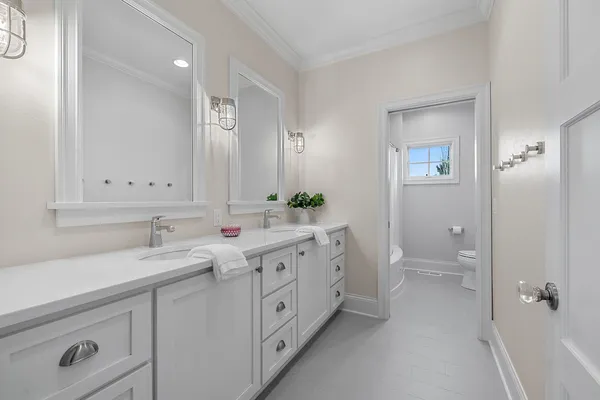 $1,375,000 | 2324 East Highpond Crossing, Appleton, WI 54913