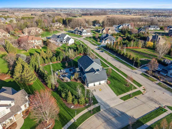 $1,375,000 | 2324 East Highpond Crossing, Appleton, WI 54913