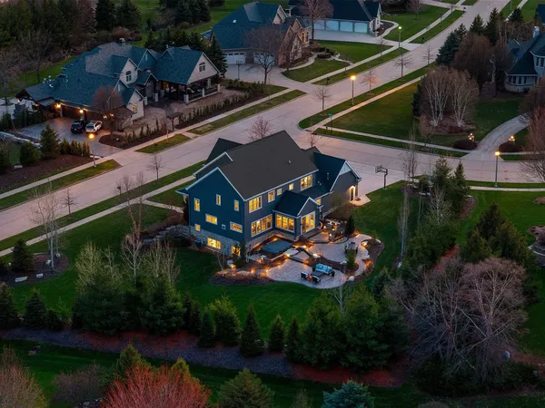 $1,375,000 | 2324 East Highpond Crossing, Appleton, WI 54913