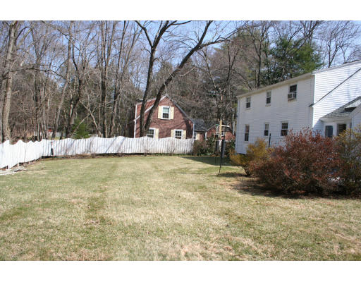 521 Belknap Road Framingham, MA 01701 - Photo 4 of 4 Gallery Image 4