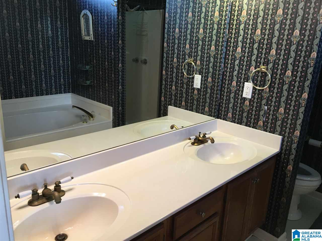 1608 Windsor Lane Leeds, AL 35094 - Photo 18 of 27