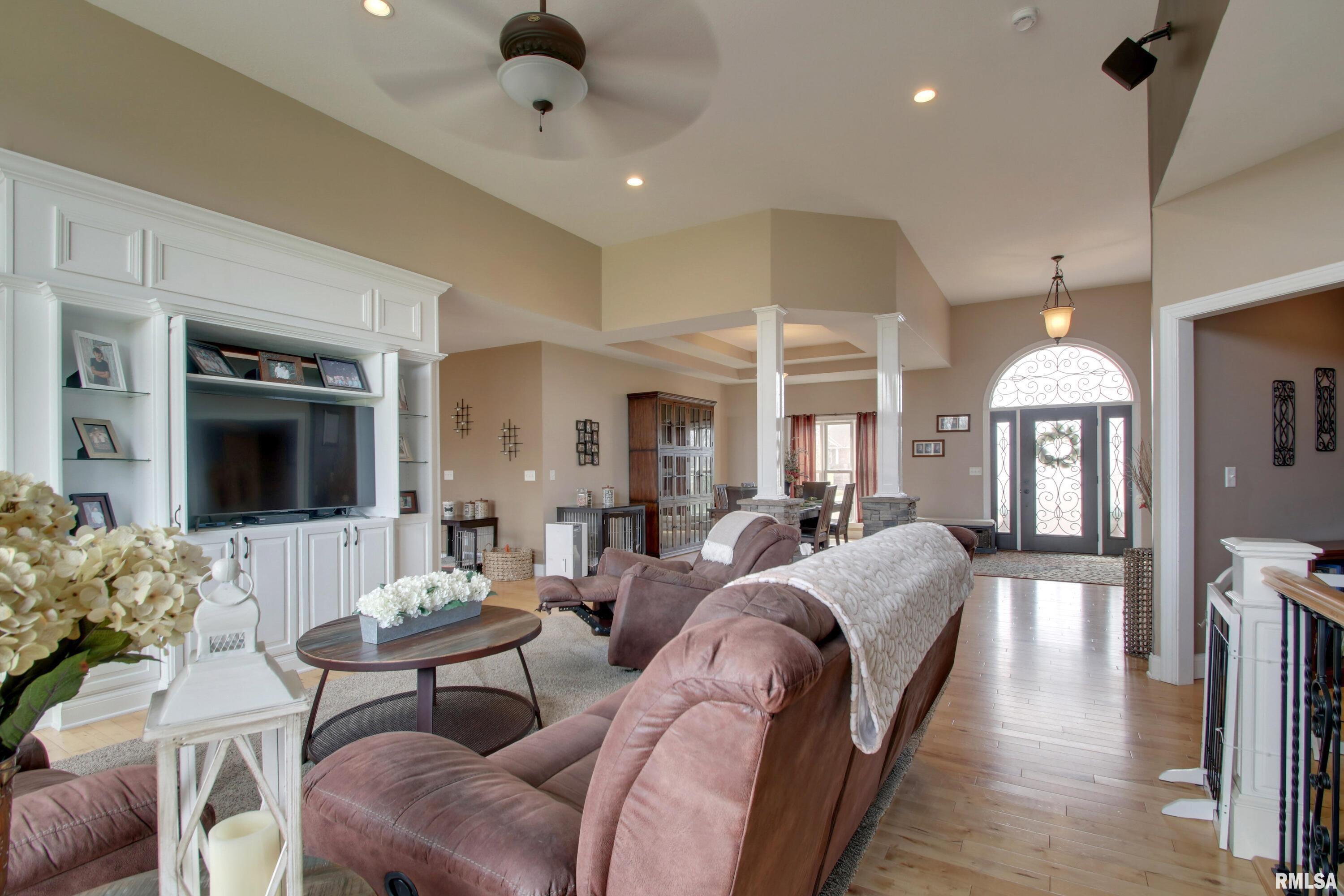 3337 Hunter Road Quincy, IL 62305 - Photo 3 of 16