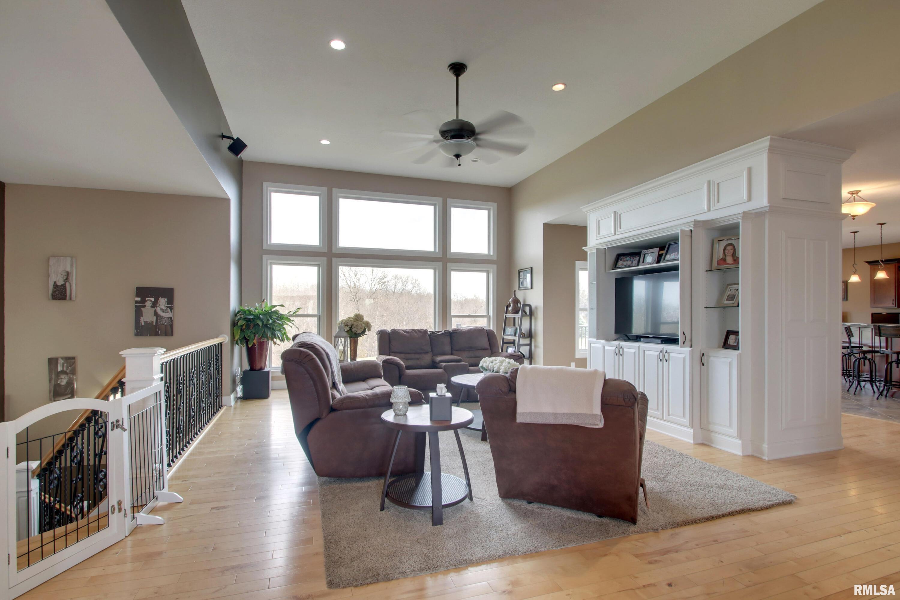 3337 Hunter Road Quincy, IL 62305 - Photo 4 of 16