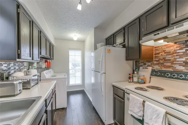 $143,000 | 2120 El Paseo Street, Unit 2614, Houston, TX 77054