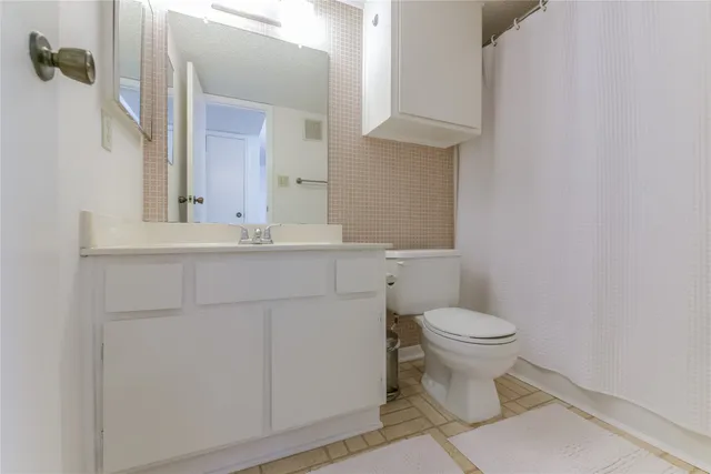 $143,000 | 2120 El Paseo Street, Unit 2614, Houston, TX 77054