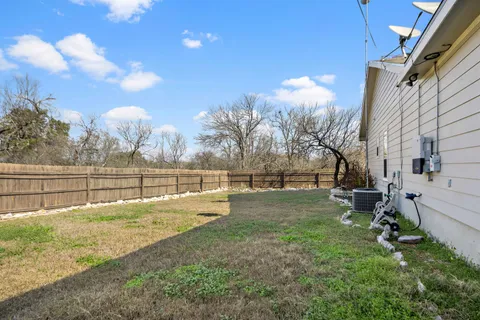 $320,000 | 142 West Persimmon Drive, Granite Shoals, TX 78654