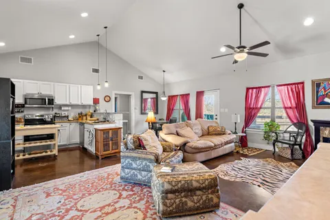 $320,000 | 142 West Persimmon Drive, Granite Shoals, TX 78654