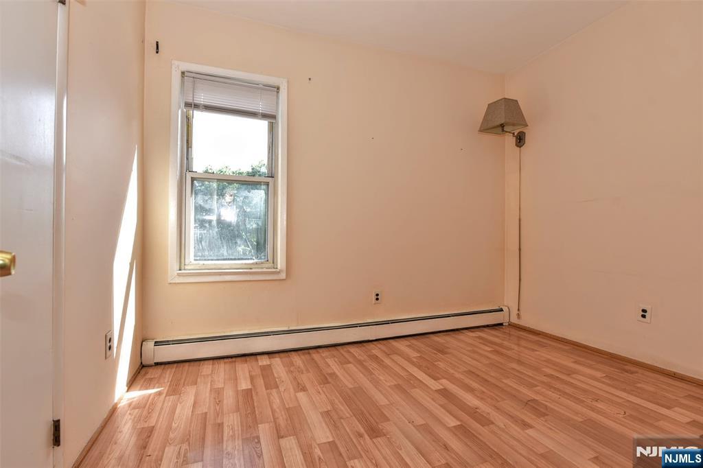 70 Main Avenue Wallington, NJ 07057 - Photo 16 of 35