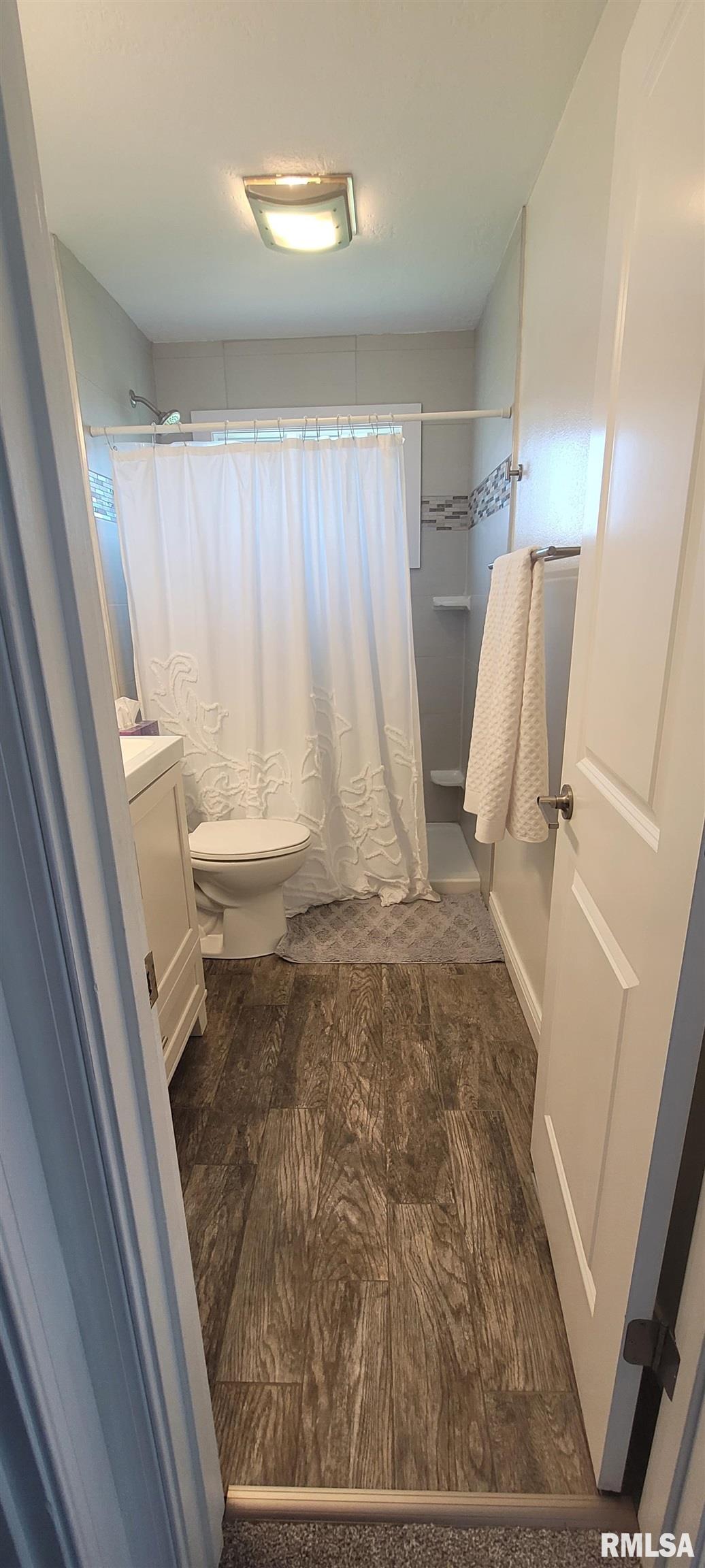2751 Brookview Road Muscatine, IA 52761 - Photo 13 of 22 Gallery Image 13